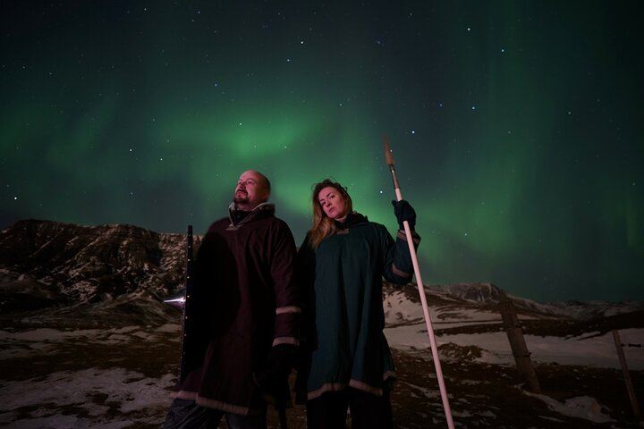 Chasse aux aurores à Reykjavík, avec photos professionnelles et accessoires vikings (6/12)