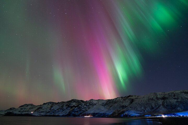 Private Reykjavik Northern Lights Tour with a Professional Photographer (6/12)