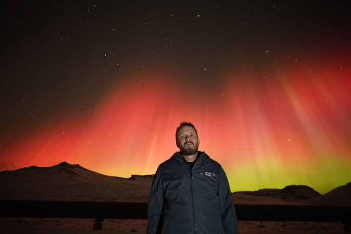 Chasse aux aurores à Reykjavík, avec photos professionnelles et accessoires vikings (1/12)