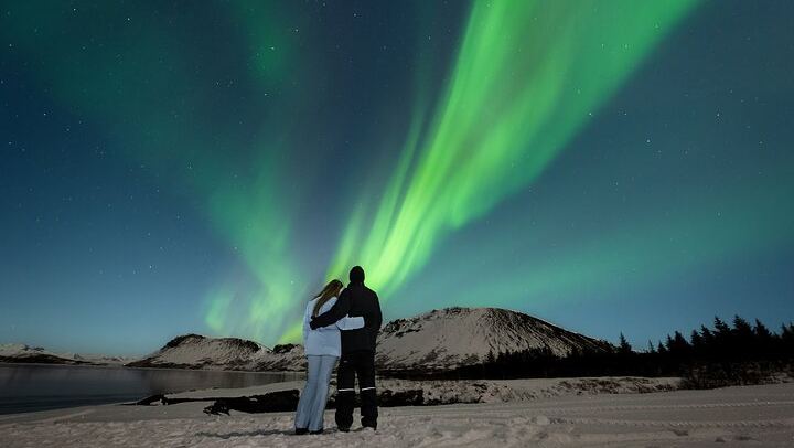 Reykjavik Private Northern Lights Tour with a Professional Photographer (4/12)
