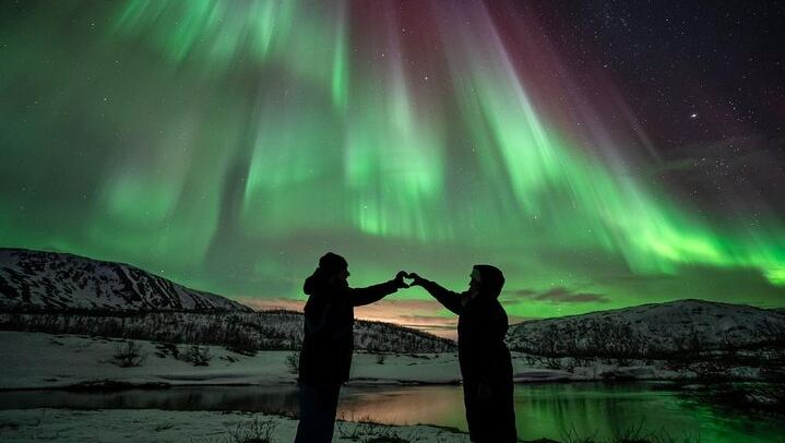 Northern Lights Big Bus Chase from Tromso with Free Photos