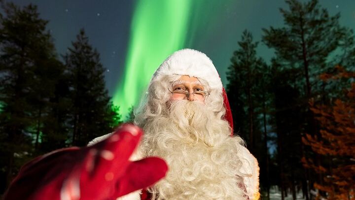 Chasse aux aurores en minibus au départ de Rovaniemi, avec photos et vidéos professionnelles (4/9)