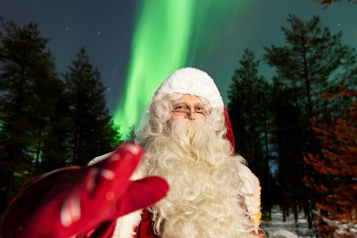 Chasse aux aurores en minibus au départ de Rovaniemi, avec photos et vidéos professionnelles (4/9)
