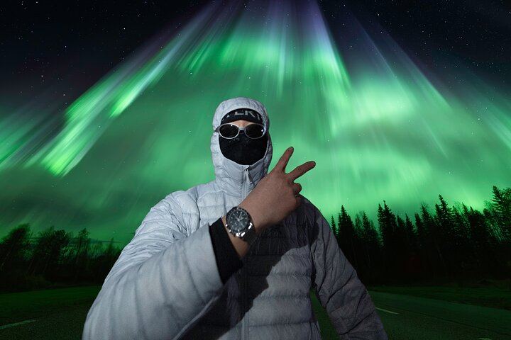Chasse aux aurores en minibus au départ de Rovaniemi, avec photos et vidéos professionnelles (2/9)