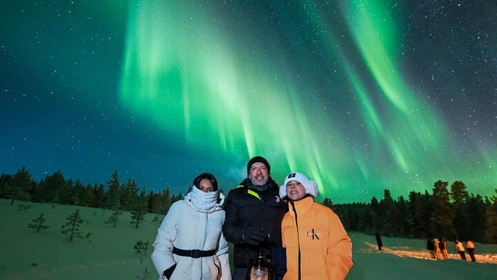 Guaranteed Small Group Aurora Expedition from Rovaniemi with DSLR Photos (1/12)
