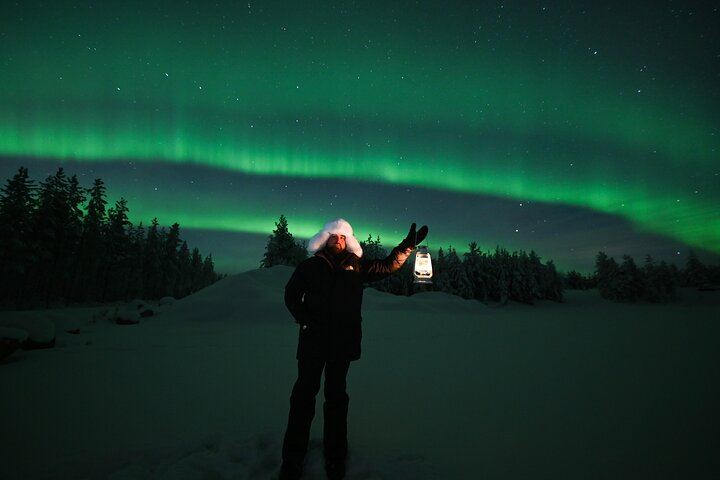 Guaranteed Small Group Aurora Expedition from Rovaniemi with DSLR Photos (5/12)