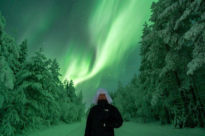 Guaranteed Small Group Aurora Expedition from Rovaniemi with DSLR Photos (2/12)