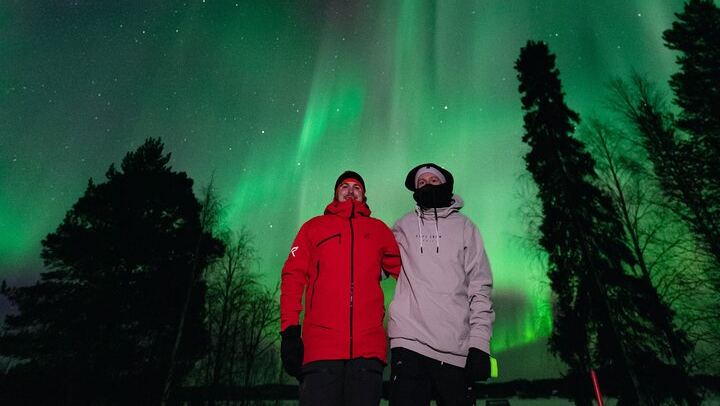 Private Aurora Chase from Rovaniemi by Luxury SUV, No Distance Limit (4/11)