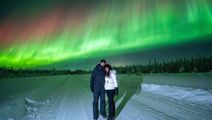 Aurora Hunt from Rovaniemi with a Professional Photographer (1/12)