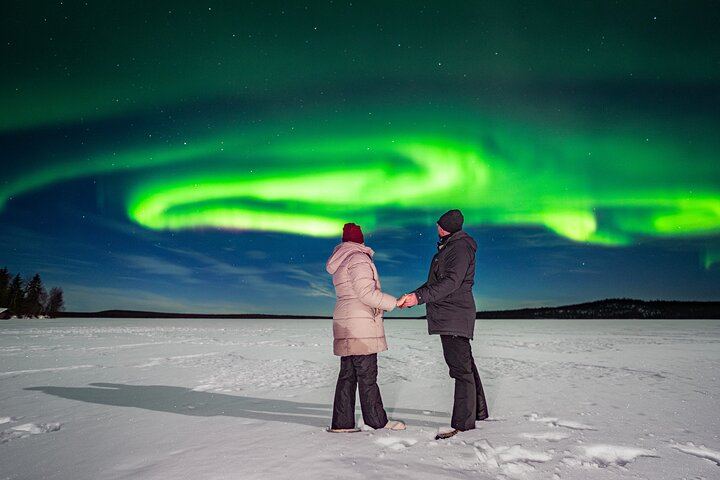 Geld-zurück-Garantie: Busfahrt von Rovaniemi nach Aurora mit kostenlosen Fotos (1/12)
