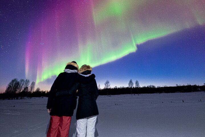Private Aurora Chase from Rovaniemi by Luxury SUV, No Distance Limit (10/11)