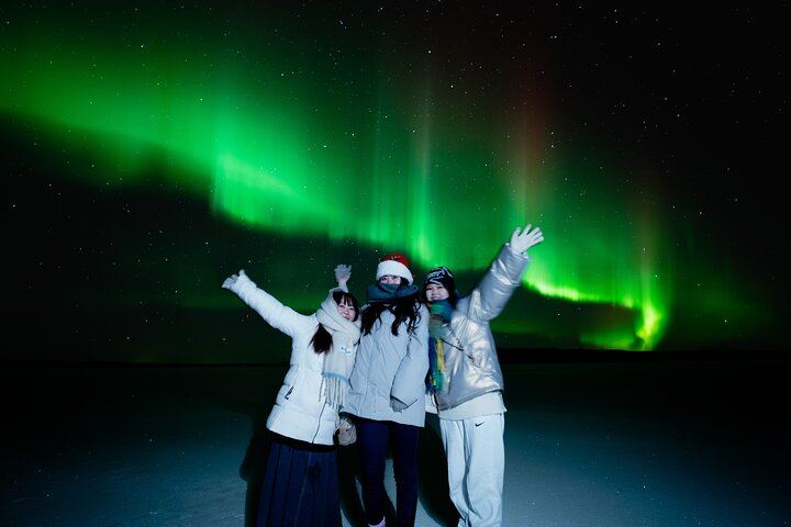 Small Group Northern Lights Tour from Rovaniemi with Local Guides (10/10)