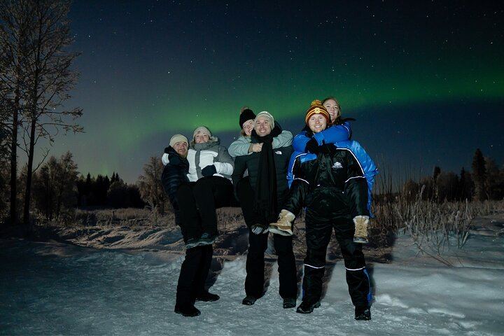 Chasse aux aurores en minibus au départ de Rovaniemi, avec combinaison thermique, durée de 4 à 6 heures (12/12)