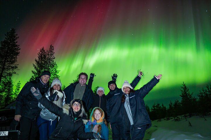 Award Winning Aurora Hunt from Rovaniemi with Unlimited Mileage, Max 8 (2/12)