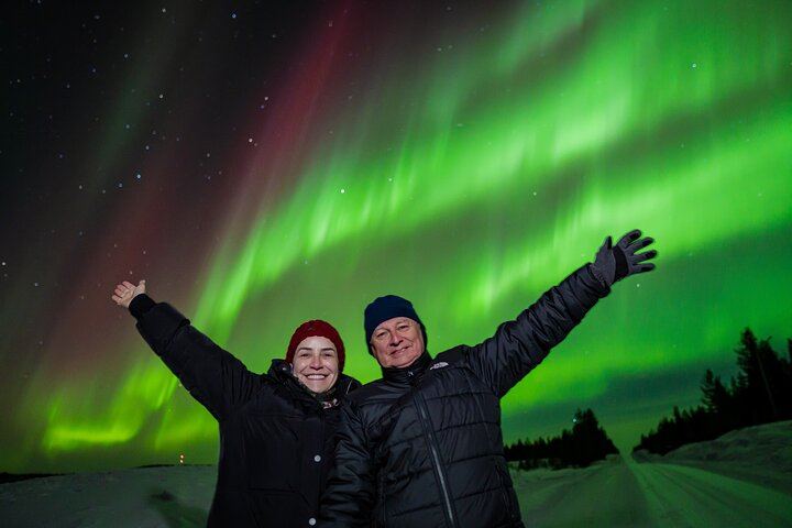 Award Winning Aurora Hunt from Rovaniemi with Unlimited Mileage, Max 8 (11/12)