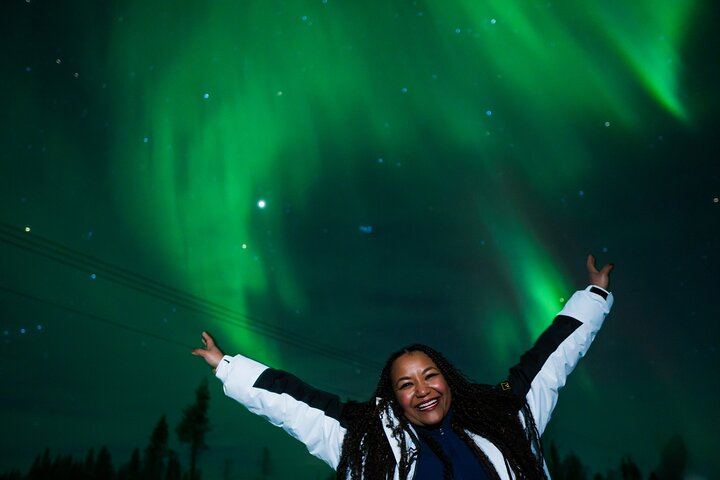 Award Winning Aurora Hunt from Rovaniemi with Unlimited Mileage, Max 8 (3/12)