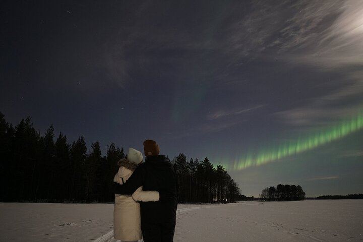 Eine echte Polarlichtjagd ab Rovaniemi in einer kleinen Gruppe, maximal 8 Personen (10/12)