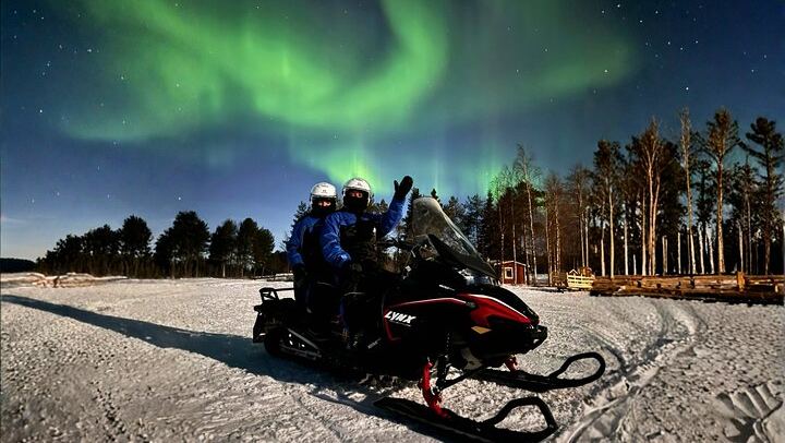 Snowmobile Safari and Northern Lights from Rovaniemi on Private Land (2/8)