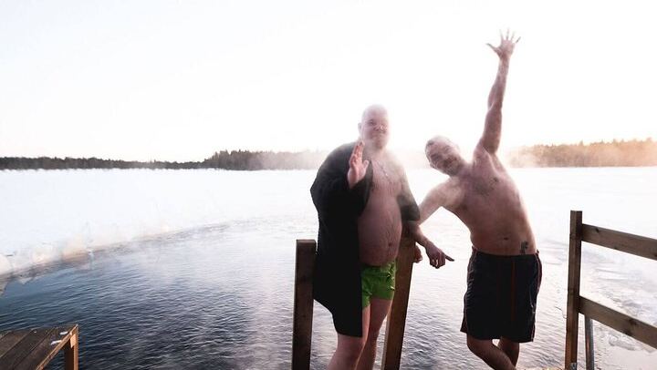 Lapland Night: Finnish Sauna, Ice Swimming, Dinner and Northern Lights
