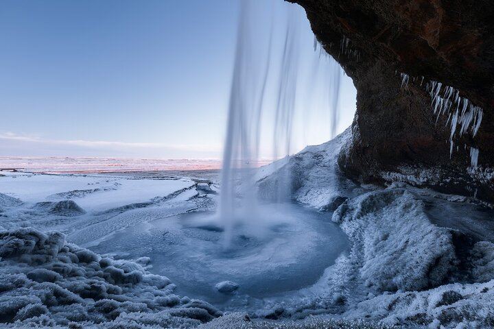 Drei-Tages-Reise nach Island: Eiskugelhöhle, Gletscherwanderung und Nordlichter (12/12)