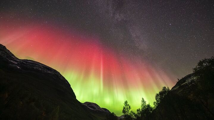 Small Group Quest for the Northern Lights in Tromso by 4x4 Van (2/12)