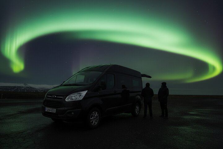 Small Group Northern Lights Tour by Sprinter Minibus from Reykjavík (1/12)