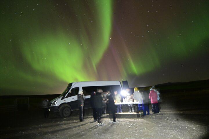 Small Group Northern Lights Tour by Sprinter Minibus from Reykjavík (11/12)