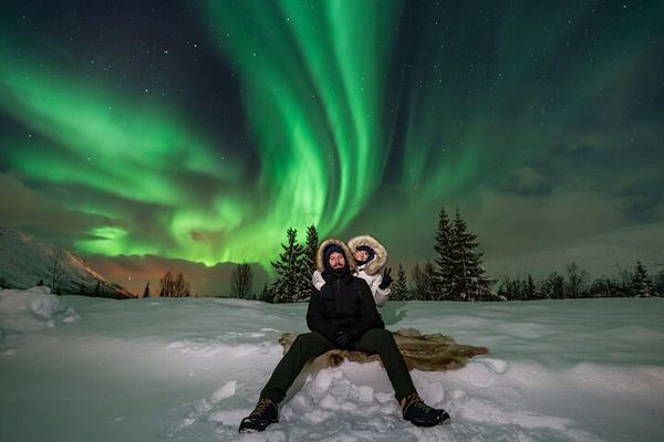 Tromso Aurora Magic Tour by Bus with Professional Photos