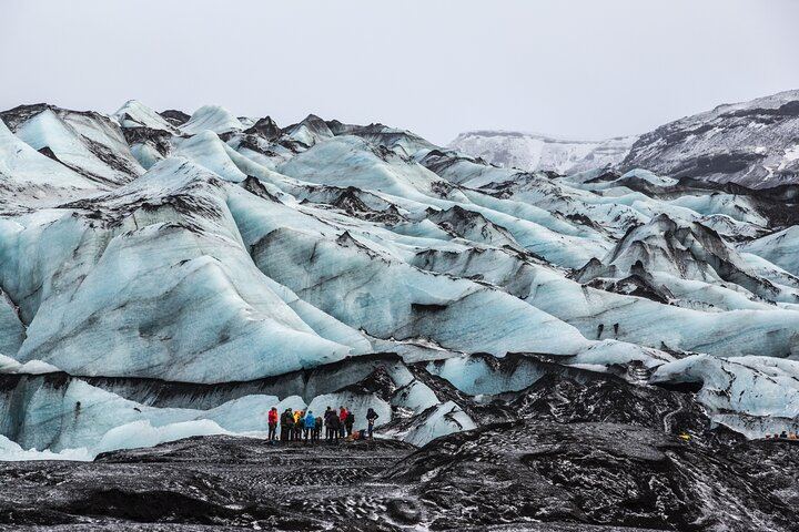 Randonnée sur le glacier de Sólheimajökull et observation des aurores boréales au départ de Reykjavík, en explorant la côte sud (6/12)