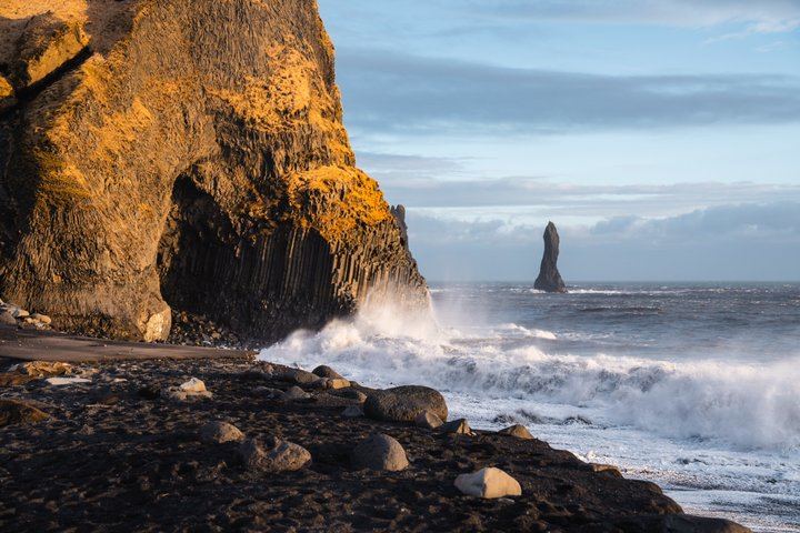 Randonnée sur le glacier de Sólheimajökull et observation des aurores boréales au départ de Reykjavík, en explorant la côte sud (1/12)