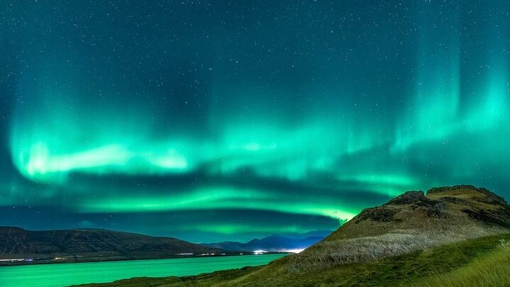 Golden Circle and Northern Lights Tour from Reykjavík in One Day (1/8)