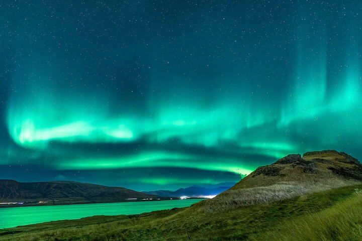 Golden Circle and Northern Lights Tour from Reykjavík in One Day (1/8)