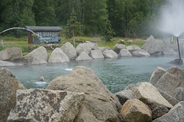 Chena Hot Springs Aurora Night with a Dedicated Guide and Portraits