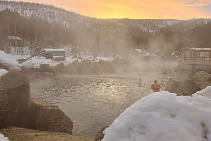 Chena Hot Springs Aurora Night with a Dedicated Guide and Portraits (8/12)