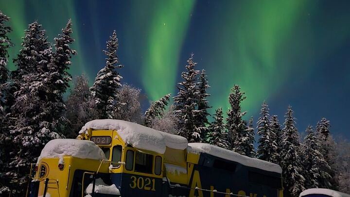 Chena Hot Springs Guided Night with Ice Museum and Aurora Photos (3/12)