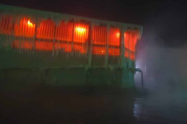 Chena Hot Springs Guided Night with Ice Museum and Aurora Photos (10/12)
