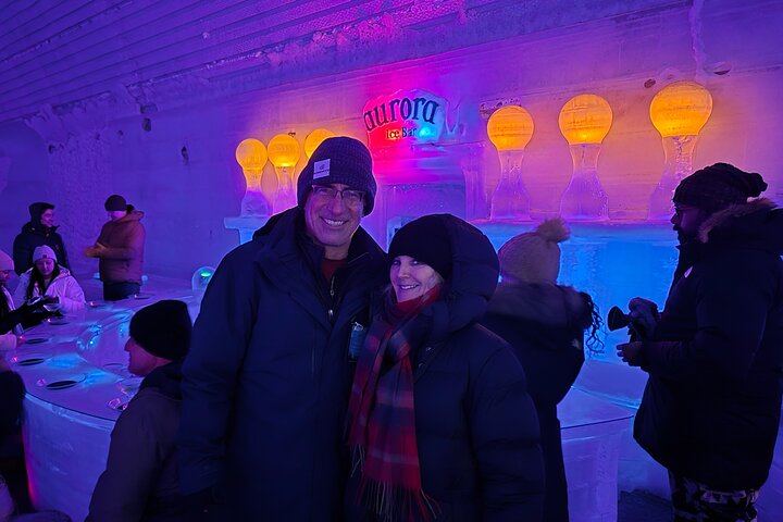 Chena Hot Springs Guided Night with Ice Museum and Aurora Photos (11/12)