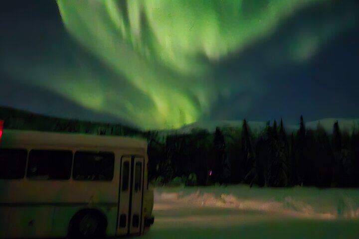 Chena Hot Springs Guided Night with Ice Museum and Aurora Photos (5/12)
