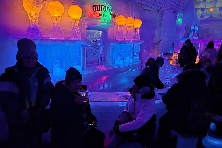 Chena Hot Springs Guided Night with Ice Museum and Aurora Photos (9/12)