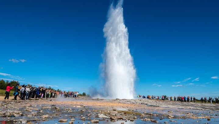 Golden Circle and Northern Lights Tour from Reykjavík in One Day (3/8)