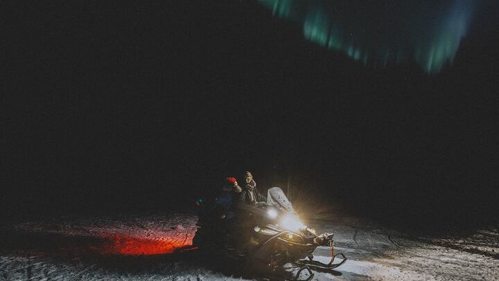 Aurora Gastronomy: Gourmet Glass Igloo Dinner and Snowmobile Safari (3/12)