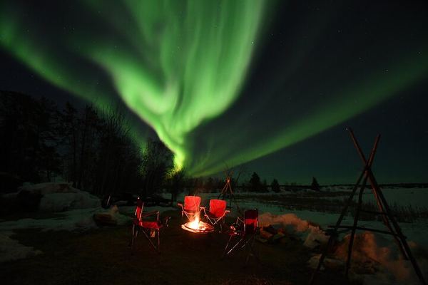 Yellowknife Aurora Camp with Heated Site and Free Photography