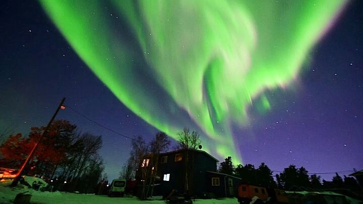 Yellowknife Aurora Camp with Heated Site and Free Photography (4/12)