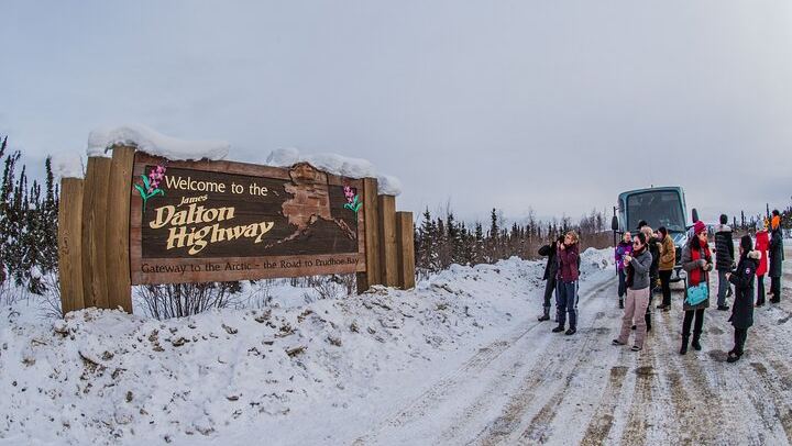 Arctic Circle Aurora Drive from Fairbanks on the Dalton Highway (2/12)