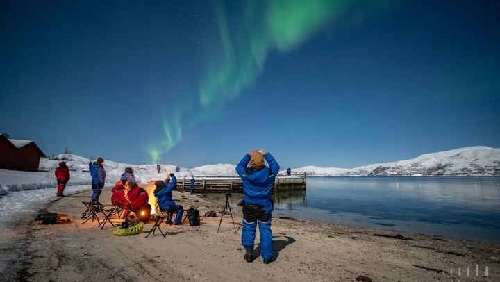 Tromso Northern Lights Tour with Full Arctic Gear and Reindeer Sausage (4/12)