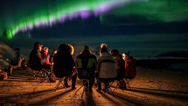 Tromso Northern Lights Tour with Full Arctic Gear and Reindeer Sausage (2/12)