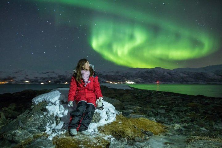 Tromso Northern Lights Tour with Full Arctic Gear and Reindeer Sausage (7/12)