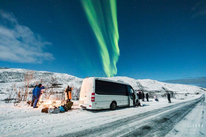 Tromso Northern Lights Tour with Full Arctic Gear and Reindeer Sausage (5/12)