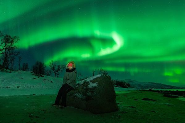 Tromso Northern Lights with Campfire, Reindeer Sausages and Photos