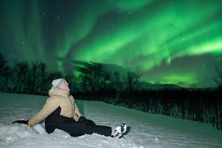 Tromso Northern Lights by Minibus with a Warm Dinner and Free Photos (9/12)
